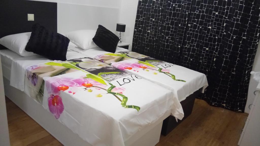 Apartment Fortuna Makarska Extérieur photo